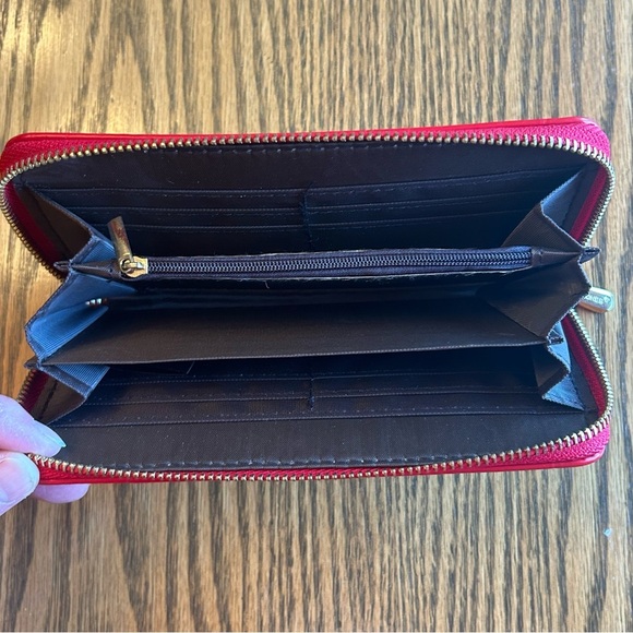 David Jones Paris Red Zippered Wallet - Picture 3 of 9